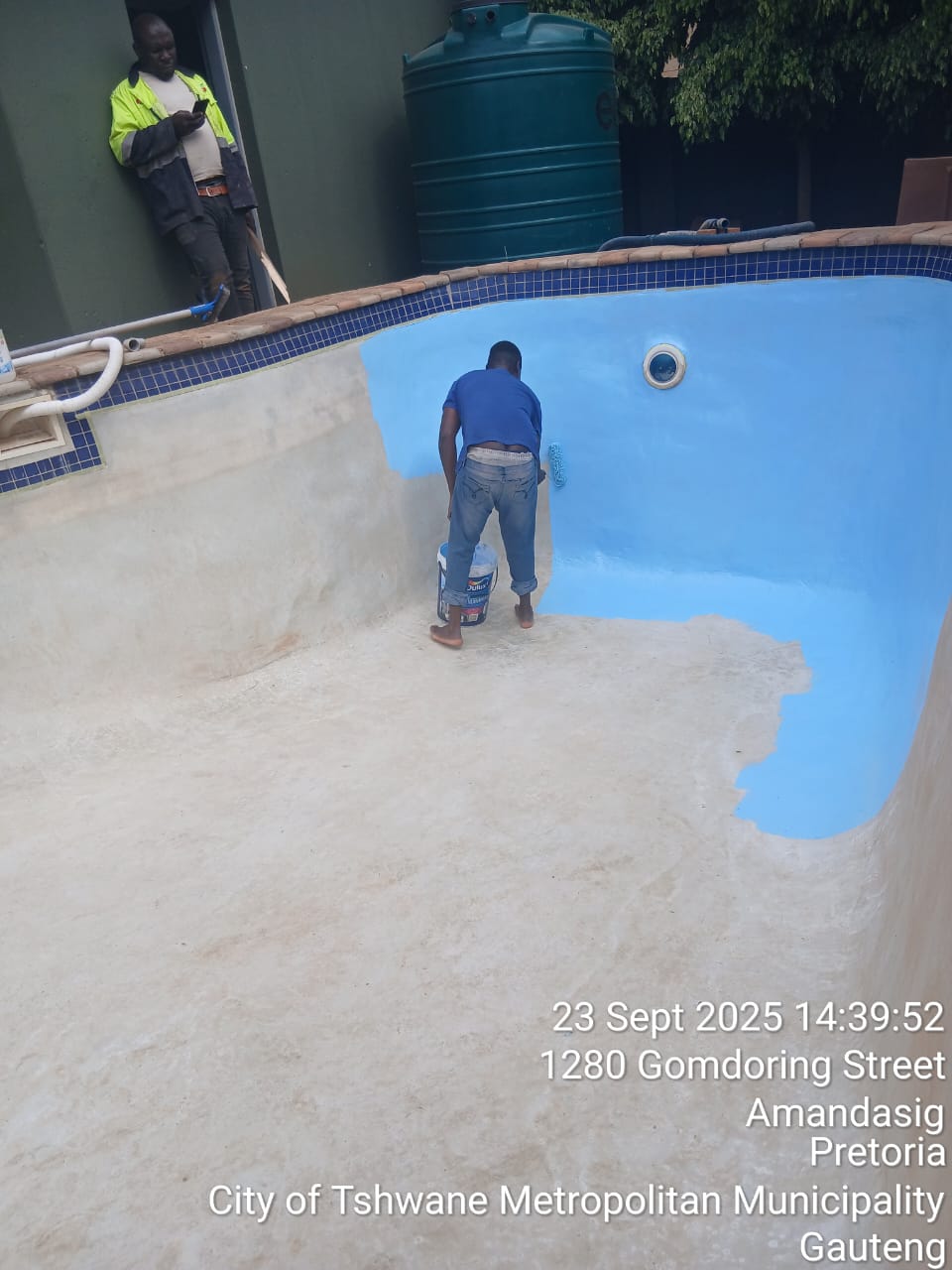 Pool repair and maintenance work